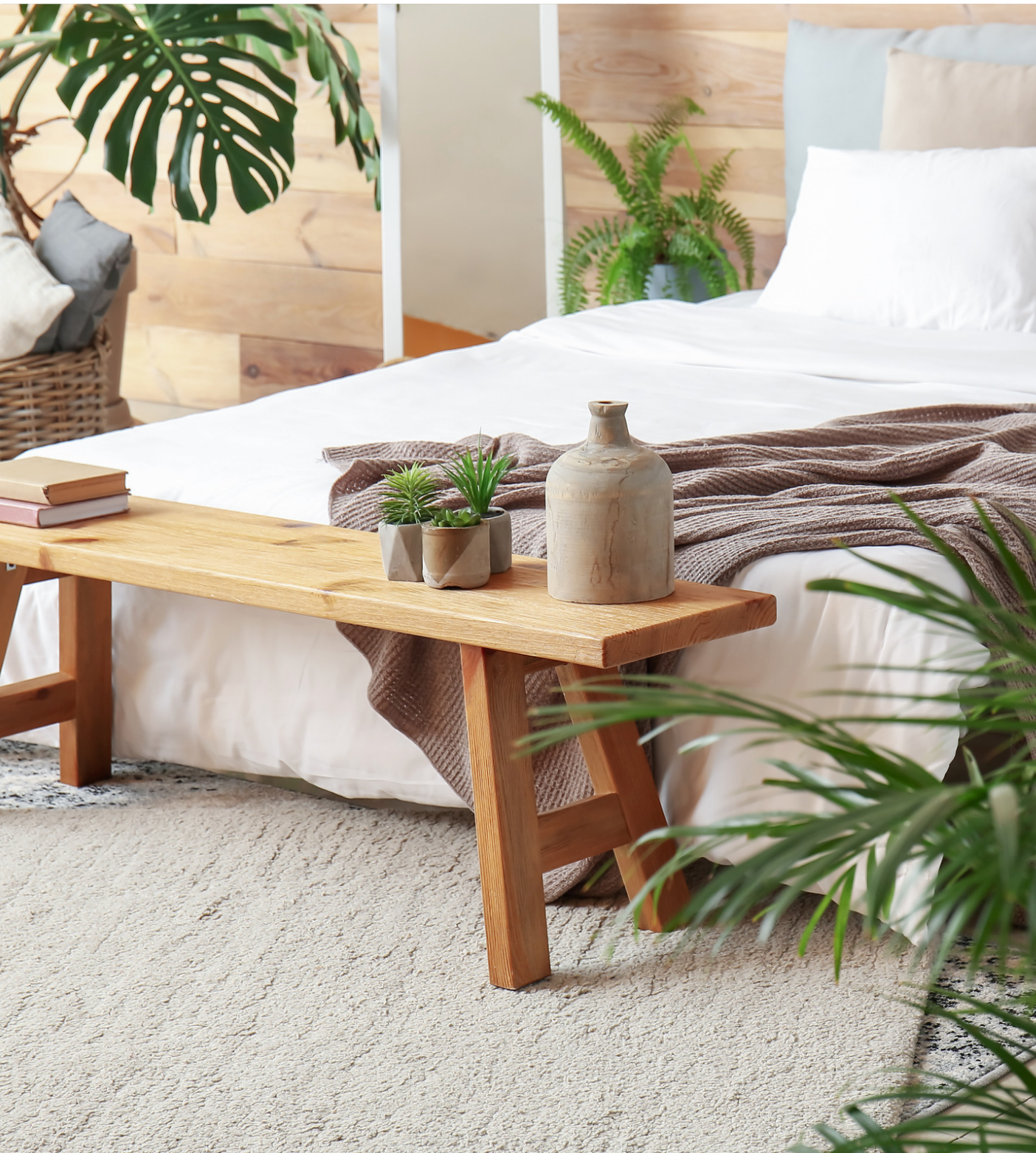 5 bedrooms + 1 lounge + 1 hallway + stairs